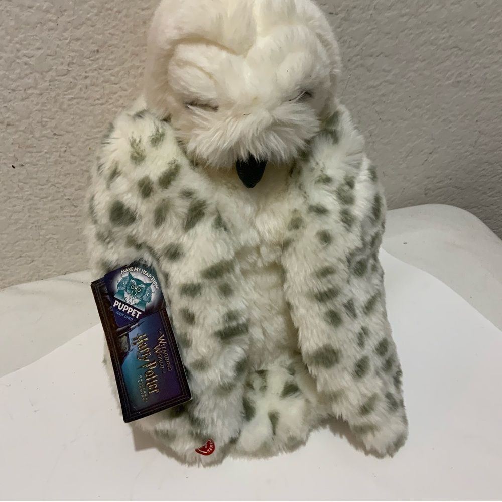 NWT-Wizarding World of Harry Potter Hedwig Owl Hand Puppet with Sound Plush Toy